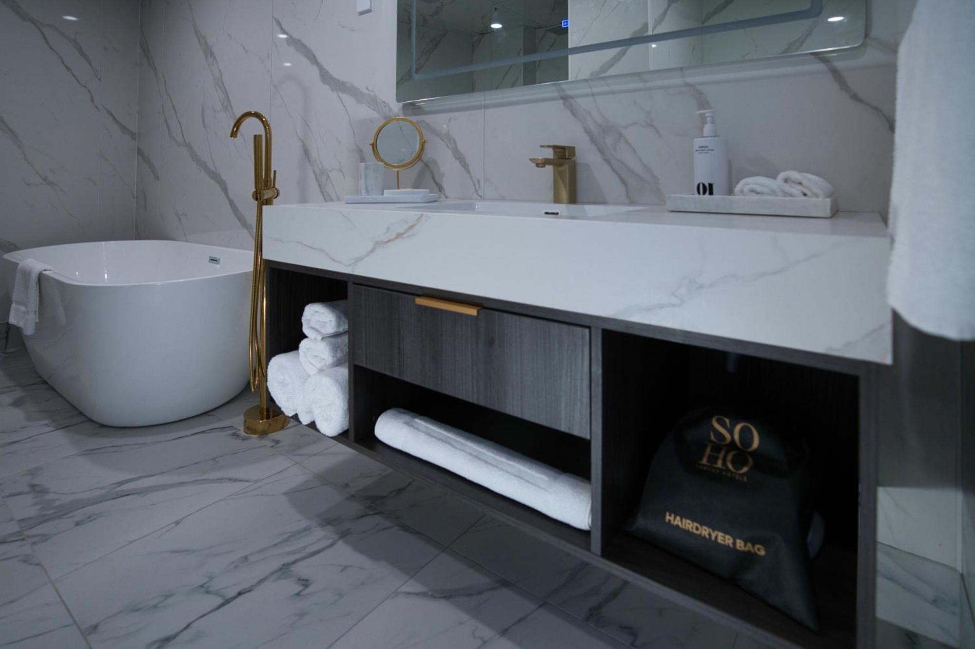 Soho Hotel Auckland Bagian luar foto